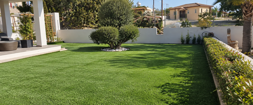 Quality control of artificial grass rolls