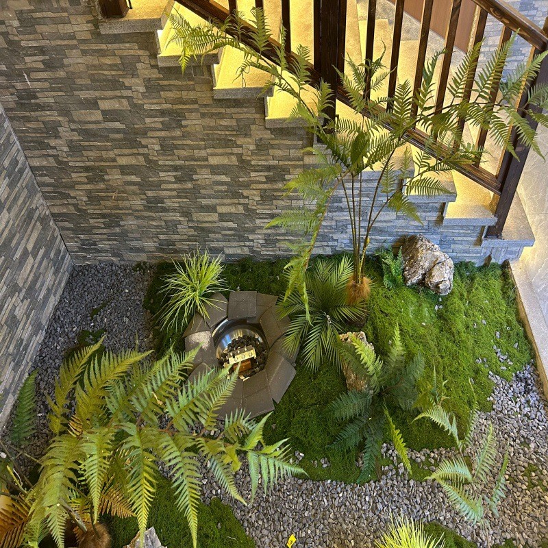 Artificial moss wall in a commercial space
