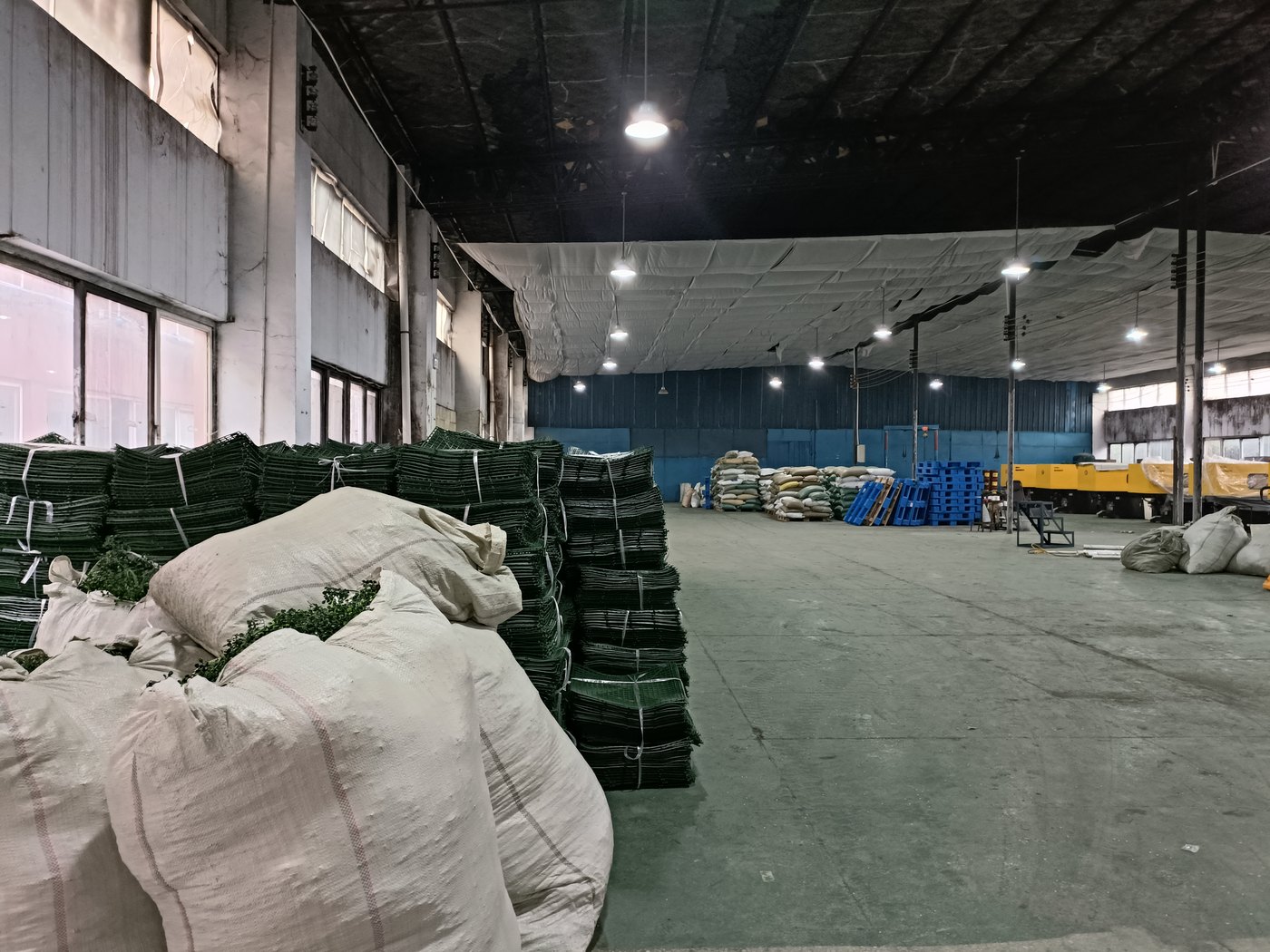 Artificial plant wall packing and shipping area